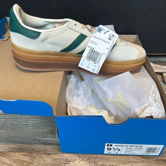 Adidas Gazelle Bold W Cream and Green Sneakers - Picture 1 of 1